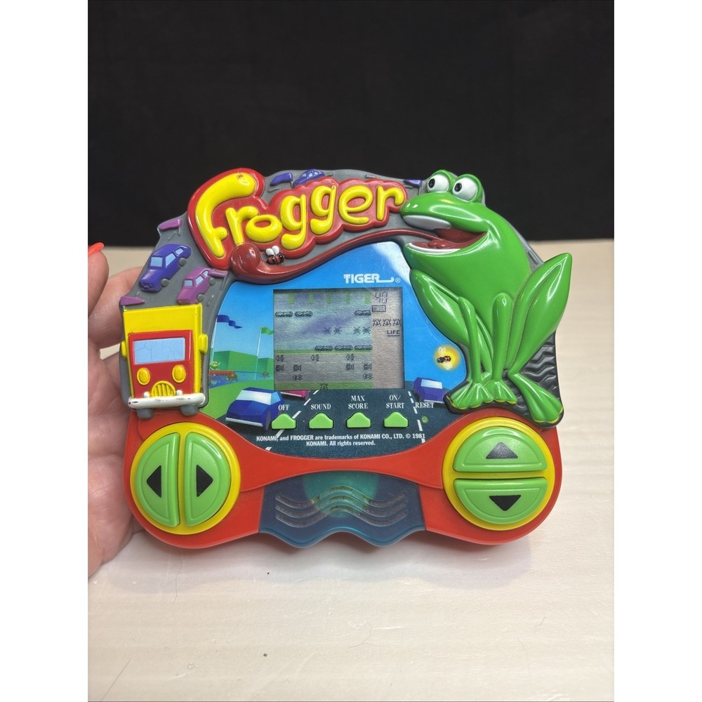 Tiger Electronics Frogger Handheld Game 1999 Vintage LCD Retro Arcade 60-041
